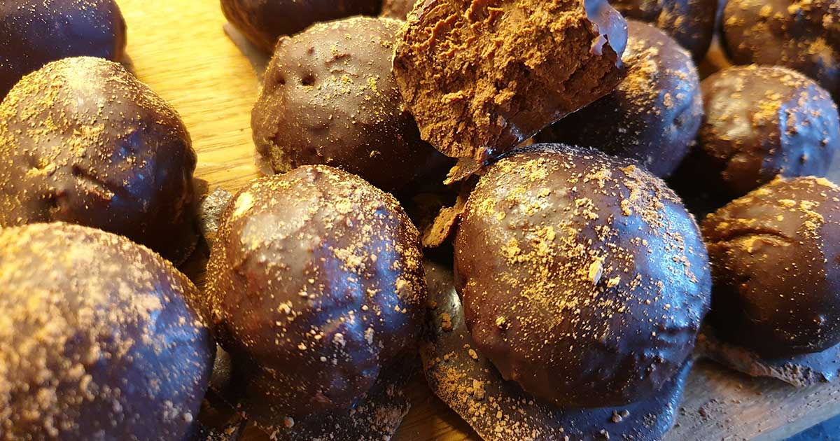 ultimate dairy-free raw chocolate truffles