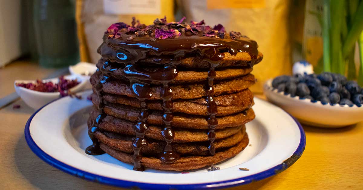 fluffy cacao pancakes